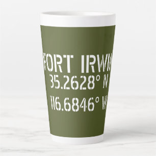 Taza De Café Latte Longitud de Fort Irwin Latitude