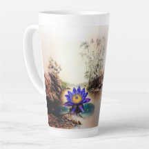 Lotus azul que emerge de las aguas turbias (vietna