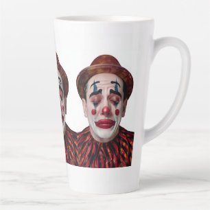 Taza De Café Latte “Luca” Después de que la Risa Termina – Un Retrato
