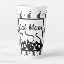 Mamá gata negra y blanca
