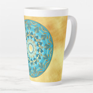 Taza De Café Latte Mándala azul dorado sobre fondo de oro suave