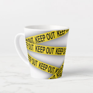 Taza De Café Latte Manténgase alejado y no cruce la cinta de la polic