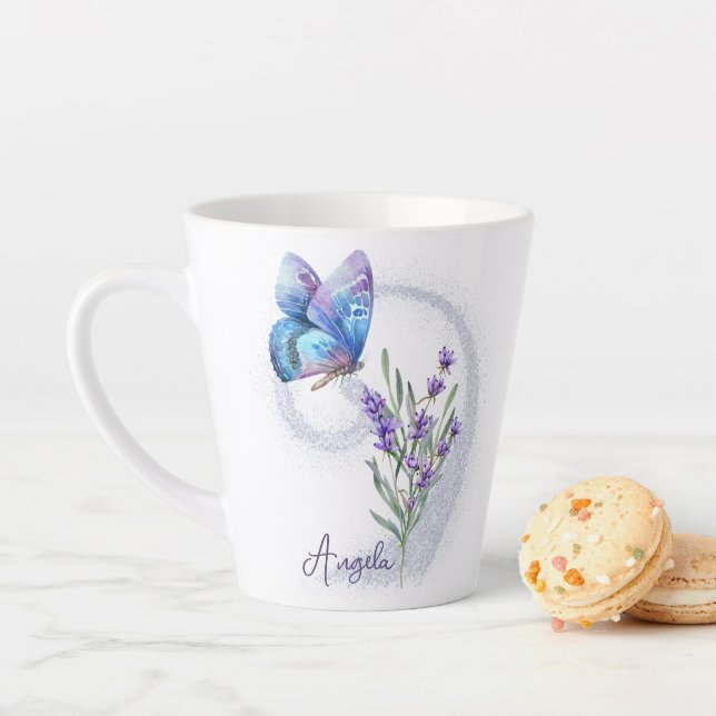 Taza De Café Latte Mariposa azul y lavanda personalizadas (In situ)