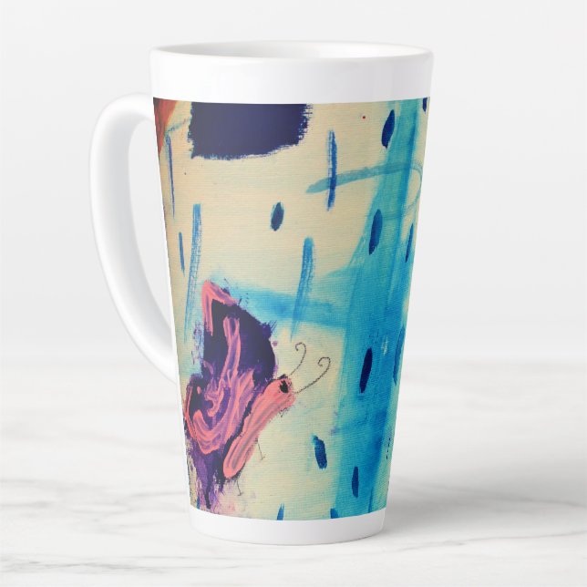 Taza De Café Latte Mariposa en un día de lluvia (Ángulo izquierdo)