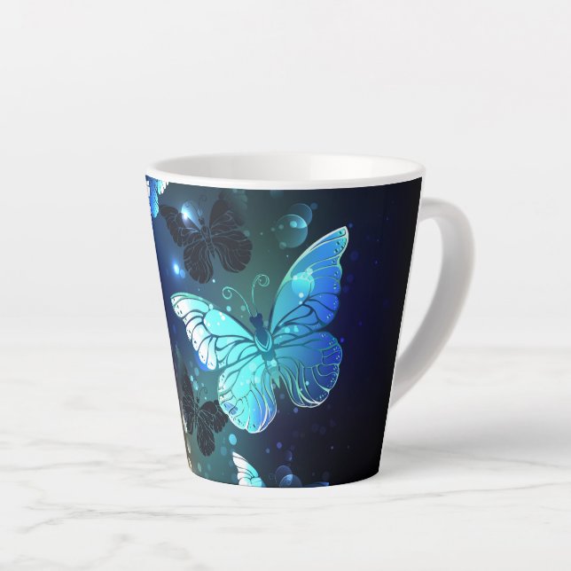 Taza De Café Latte Mariposa nocturna fluida (Ángulo derecho)