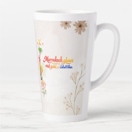 Taza De Café Latte Marrakech Brilla – Camiseta de Arte Marroquí Vibra