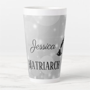 Taza De Café Latte Matriarata personalizada de tinta plateada