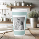 Taza De Café Latte Moderna foto familiar de fábrica simple y encantad<br><div class="desc">Moderna foto familiar de fábrica simple y encantador regalo</div>