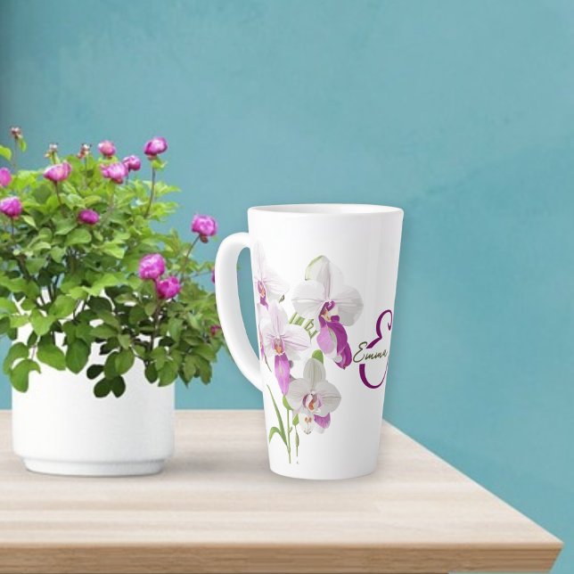 Taza De Café Latte Monograma de Flores de Orquídea Blanca Delicada (Subido por el creador)