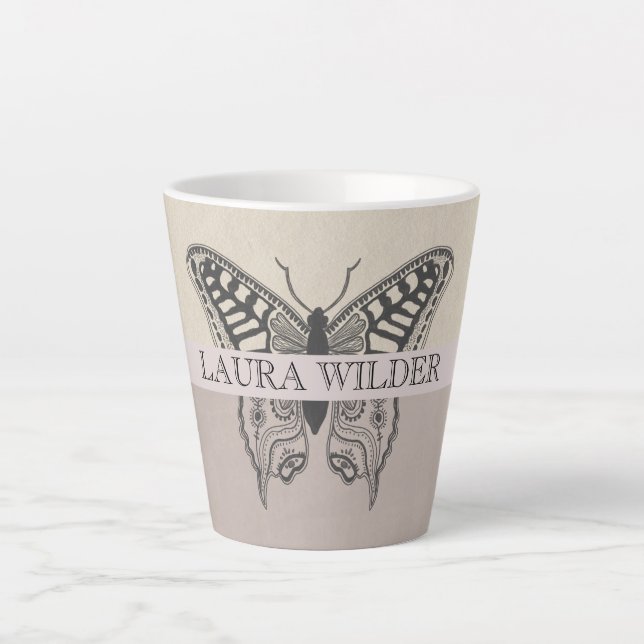 Taza De Café Latte Monograma de nombre de mariposa personalizado (Anverso)