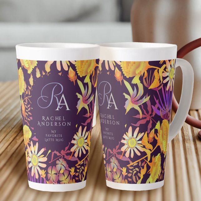 Taza De Café Latte Monograma floral místico en floración Marrón Latte (Blooming Mystical Floral Monogram Brown Latte Mug.)