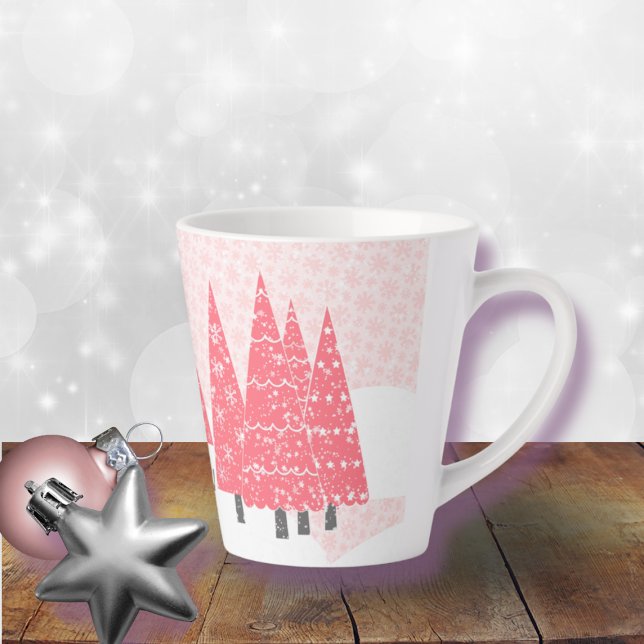 Taza De Café Latte Monograma moderno de árboles de Navidad rosados (Subido por el creador)