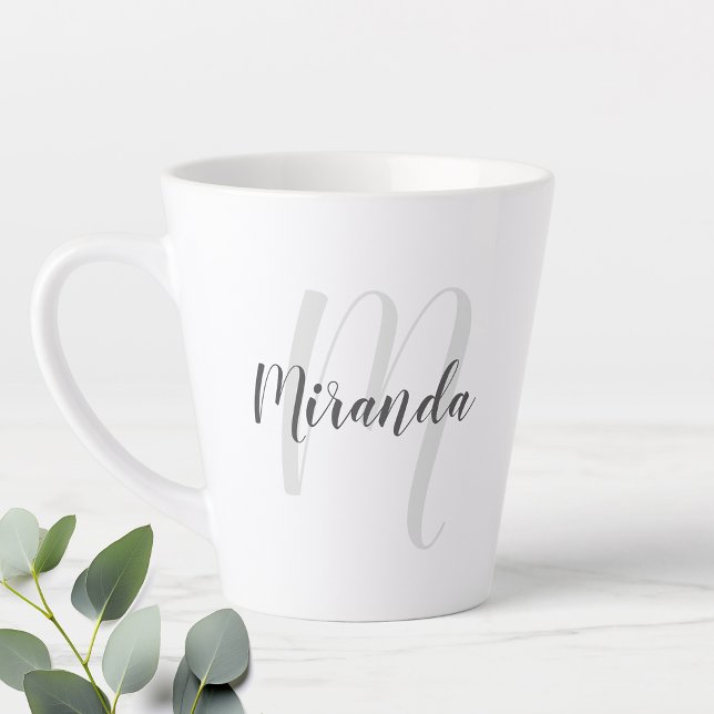 Taza De Café Latte Monograma y nombre de guión moderno personalizado (Subido por el creador)