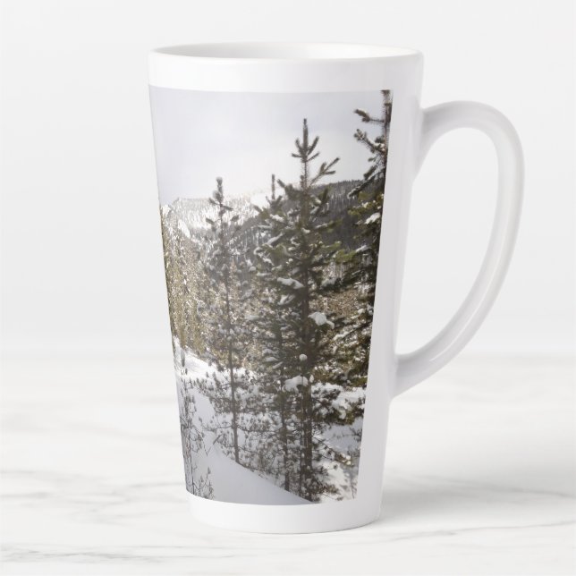 Taza De Café Latte Montaña nevada de invierno en Montana (Derecha)