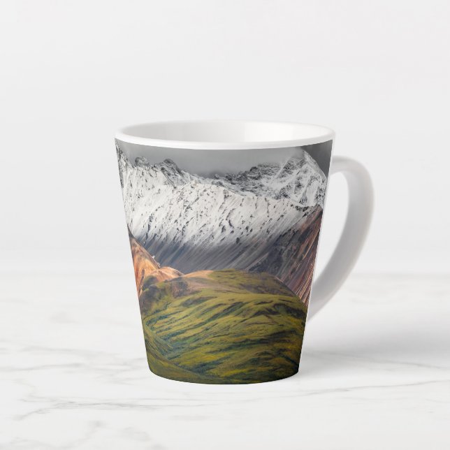 Taza De Café Latte Montaña policromada, Denali NP, Alaska (Ángulo derecho)