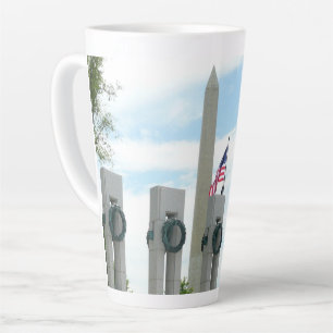 Taza De Café Latte Monumento a Washington y Memorial de la Segunda Gu
