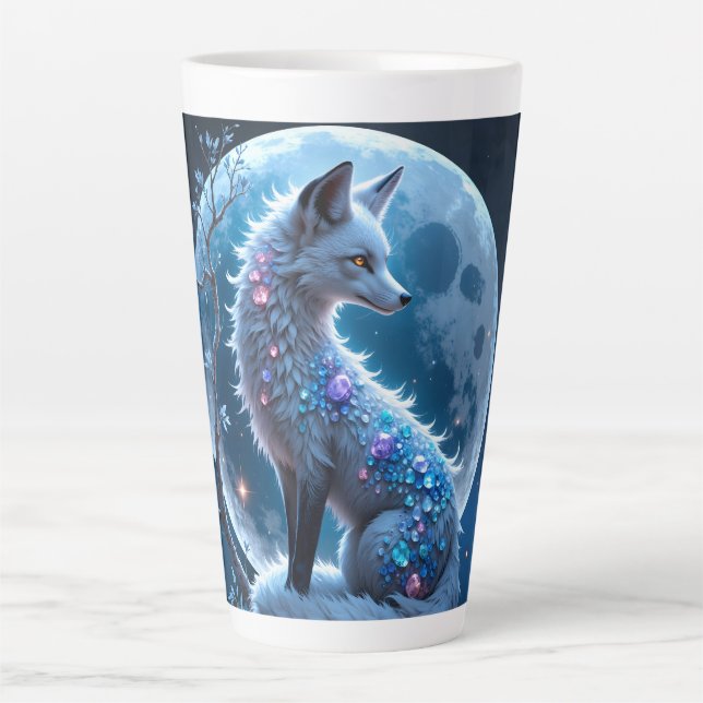 Taza De Café Latte Moonlit Crystal Fox – Guardian of Silent Dreams.  (Anverso)