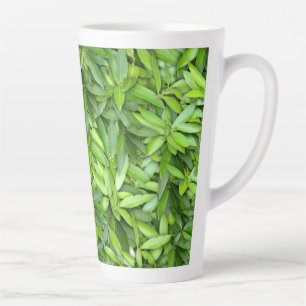 Taza De Café Latte Muchas hojas verdes hermosas  