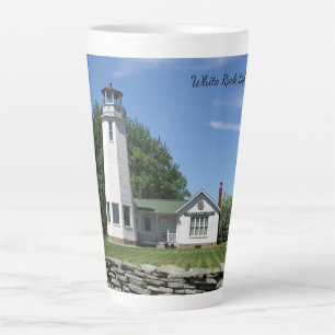 Taza De Café Latte Muñeca lata de luz de roca blanca