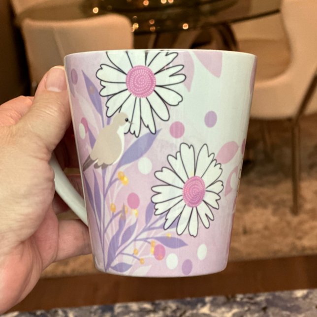 Taza De Café Latte Naturaleza floral de aves botánicas (Beautiful pink latte coffee mug with a tropical bird and abstract floral design)
