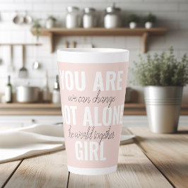 Taza De Café Latte No Estás Solo En Una Cita De Motivación Positiva C