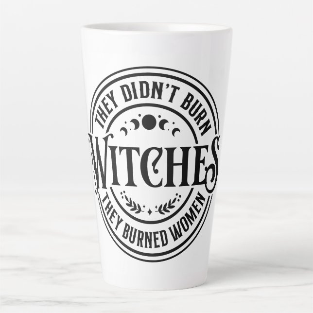 Taza De Café Latte No quemaron brujas (Anverso)