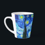 Taza De Café Latte Noche Van Gogh Starry<br><div class="desc">Latte Mug presenta la pintura al óleo de Vincent van Gogh La noche estrellada (1889). Inspirado por su estancia en un asilo,  el arte representa un pueblo bajo un cielo nocturno de estrellas y luna azul y amarilla. Un gran regalo para los aficionados al post-impresionismo y al arte holandés.</div>