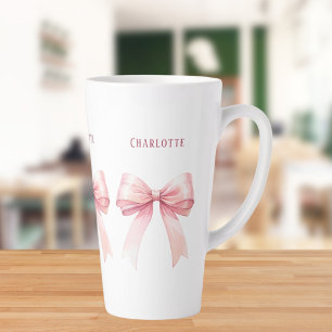 Taza De Café Latte Nombre de script de arcos rosados