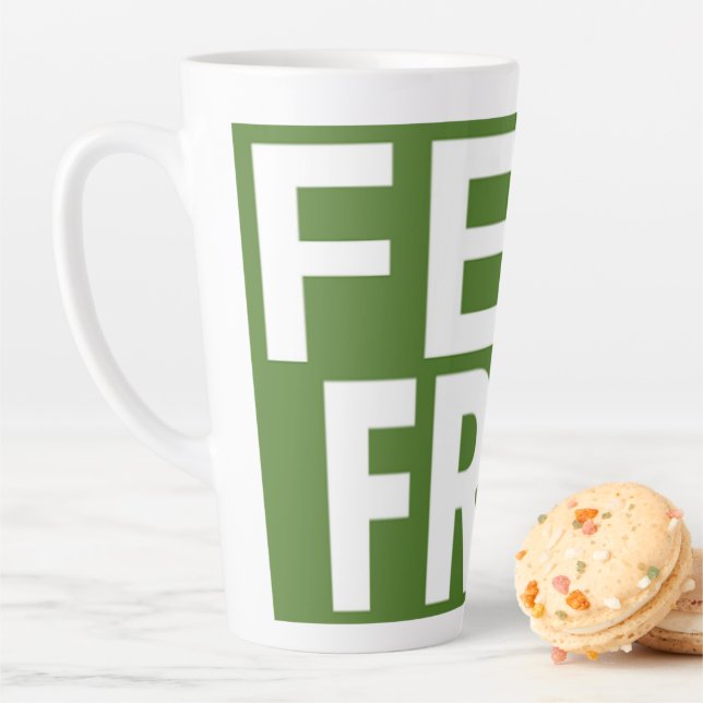 Taza De Café Latte Novedad de impresión sin sentido; fondo verde (In situ)