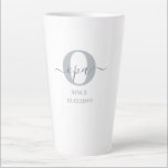 Taza De Café Latte Opa Elegant Script Monograma Gris White Latte Mug<br><div class="desc">¡Latte mug para una nueva opa o una establecida desde hace tiempo! que puedes personalizar con la fecha en que se convirtieron en abuelo. Este diseño minimalista de diseño se caracteriza por una paleta de colores moderna en tonos grises y blancos. Posee un monograma Opa, con la letra inicial O...</div>