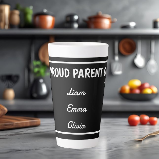 Taza De Café Latte Orgulloso padre de con nombres personalizados (Subido por el creador)