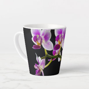 Taza De Café Latte Orquídea blanca y púrpura