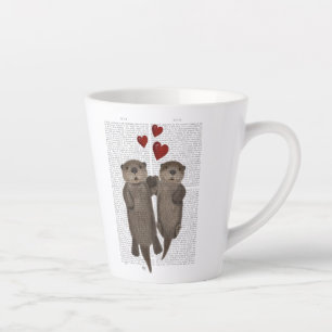 Taza De Café Latte Otros sosteniendo las manos