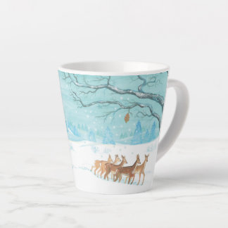 Taza De Café Latte Paisaje boscoso de nieve en invierno de Roe Deer