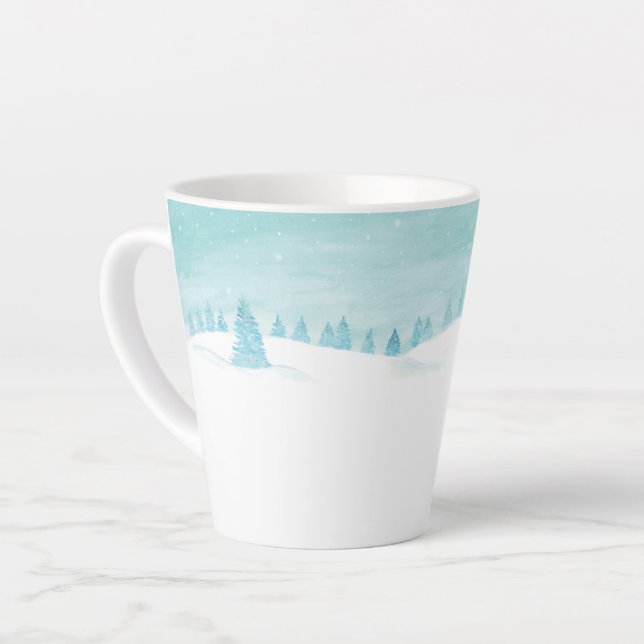 Taza De Café Latte Paisaje De La Selva De Invierno Con Árboles Spruce (Ángulo izquierdo)