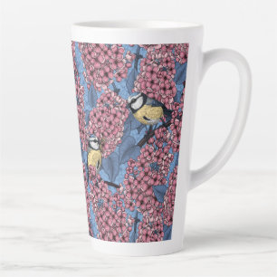Taza De Café Latte Pájaros en el jardín de lilas