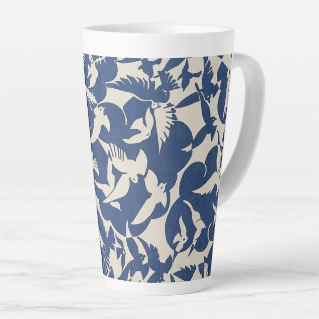 Taza De Café Latte Palomas de diseño de aves blancas y azules (Ángulo derecho)