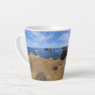 Taza De Café Latte Panorama costero de la bahía de Islas de Victoria