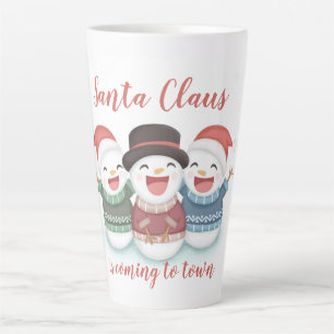 Taza De Café Latte Papá Noel viene a la ciudad