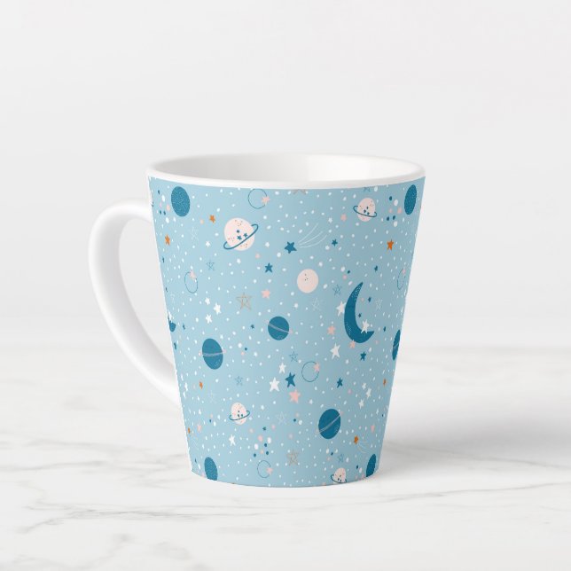 Taza De Café Latte Patrón de cielo azul y espacio (Ángulo izquierdo)