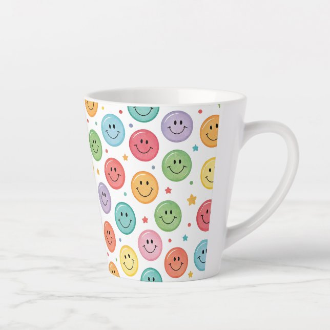 Taza De Café Latte Patrón de Emoji Sonriente (Derecha)