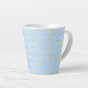 Taza De Café Latte Patrón de margarita sobre fondo azul claro