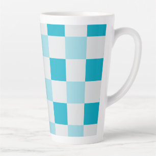 Taza De Café Latte Patrón De Tablero Blanco Y Azul