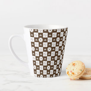 Taza De Café Latte Patrón elegante de cuadros blancos y marrones
