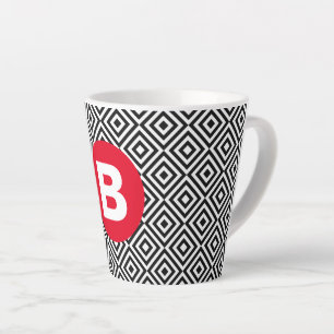 Taza De Café Latte Patrón geométrico negro y blanco con monograma roj