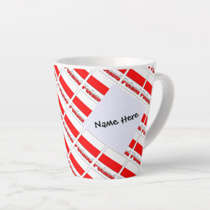Taza De Café Latte Personalización negra en mosaico de bandera polaca