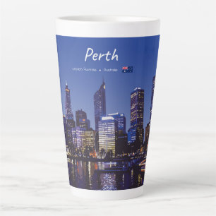 Taza De Café Latte Perth, Australia - Horizonte de la ciudad nocturna