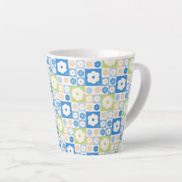 Taza De Café Latte Pétalos en Silencio 06. Patrón floral.