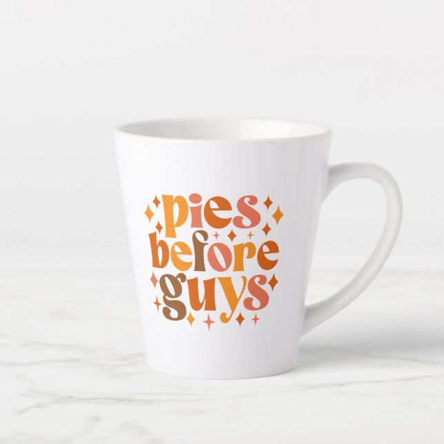 Taza De Café Latte Pies delante de chicos (Derecha)