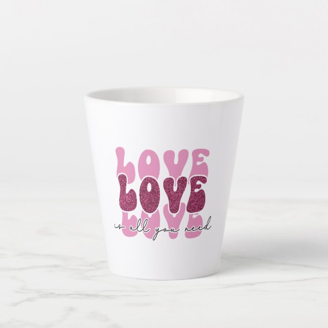 Taza De Café Latte Pink "Love" Stacked Bubble Font (Anverso)